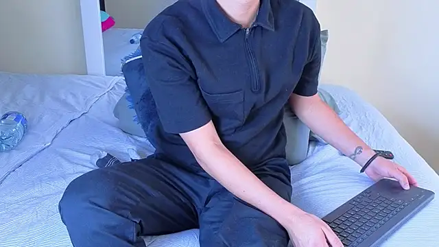 Snapshot of cameron_cum chatting on 2, 6, 2026 cameron cum online show from 2, 6, 2026