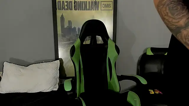 Snapshot of jamesinked_ chatting on 13, 3, 2025 jamesinked online show from 13, 3, 2025