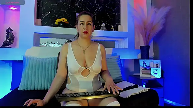 Snapshot of Cinthya_mjs chatting on 16, 1, 2026 Cinthya mjs online show from 16, 1, 2026