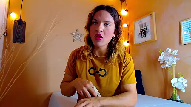 Snapshot of aslyhernandez_7 chatting on 22, 9, 2025 aslyhernandez 7 online show from 22, 9, 2025