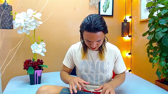 Snapshot of aslyhernandez_7 chatting on 16, 10, 2025 aslyhernandez 7 online show from 16, 10, 2025