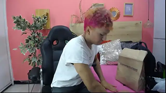 Snapshot of aslyhernandez_7 chatting on 2, 3, 2026 aslyhernandez 7 online show from 2, 3, 2026