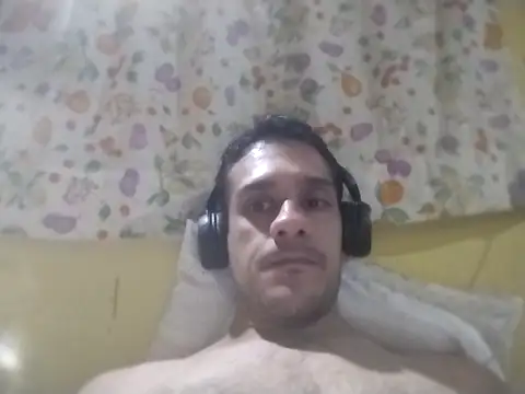 Snapshot of Mauri1509 chatting on 15, 11, 2025 Mauri1509 online show from 15, 11, 2025