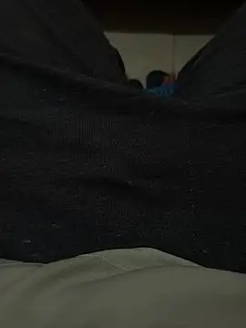 Snapshot of beautiful_hands_ chatting on 13, 11, 2025 beautiful hands online show from 13, 11, 2025