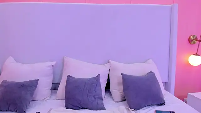 shaina vasquez online show from 2, 11, 2025