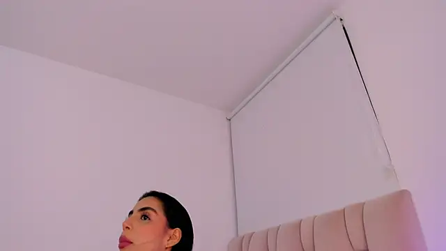 Snapshot of ZarianaEvanz chatting on 22, 4, 2026 ZarianaEvanz online show from 22, 4, 2026