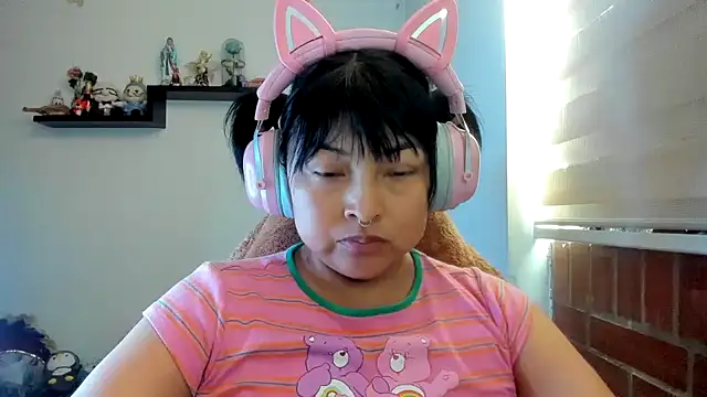 Snapshot of Shaddycute_ chatting on 30, 6, 2026 Shaddycute online show from 30, 6, 2026