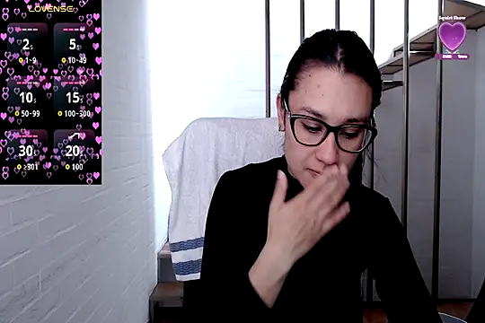 Snapshot of Jessie_Desire chatting on 25, 11, 2025 Jessie Desire online show from 25, 11, 2025