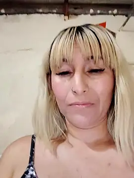 florecita9 online show from 11, 2, 2025