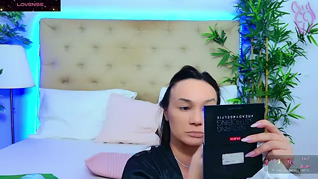 DaliyaArabian online show from 5, 12, 2025