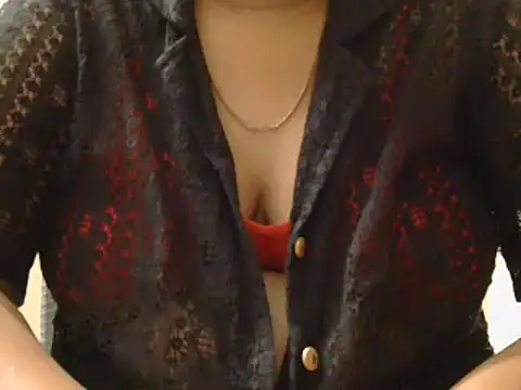 Snapshot of ammu_telugu_192 chatting on 6, 1, 2026 ammu telugu 192 online show from 6, 1, 2026