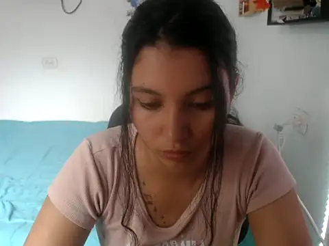 HannaKlein online show from 2, 10, 2025