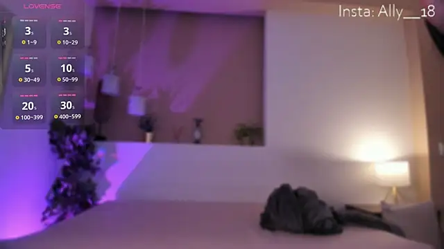 Snapshot of Ally_addams chatting on 8, 3, 2025 Ally addams online show from 8, 3, 2025