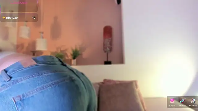 Snapshot of Ally_addams chatting on 29, 11, 2025 Ally addams online show from 29, 11, 2025