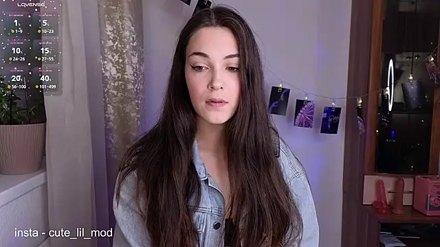 Snapshot of art_phoenix chatting on 21, 2, 2026 art phoenix online show from 21, 2, 2026