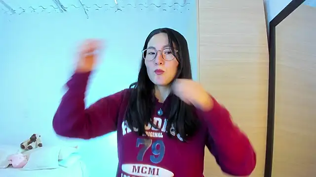 Elle Lee  online show from 12, 2, 2026