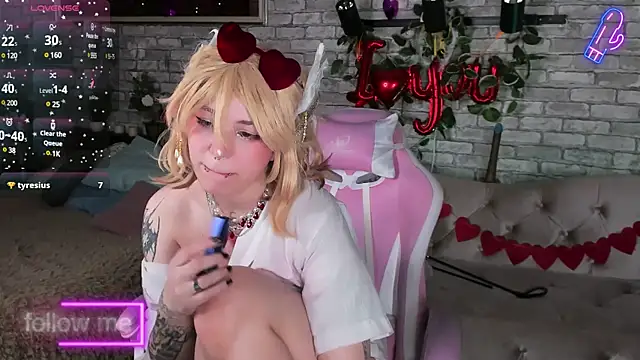 Alex Howell online show from 9, 2, 2025