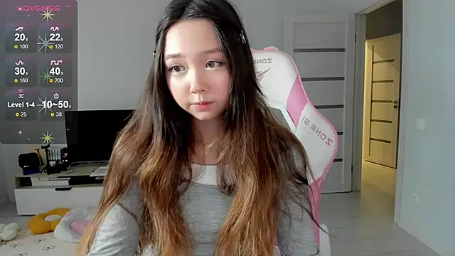 Fluffy Rose online show from 31, 5, 2026