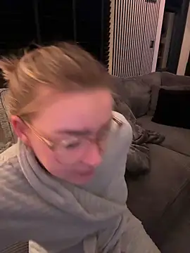 xX HotCouple Xx online show from 21, 12, 2025