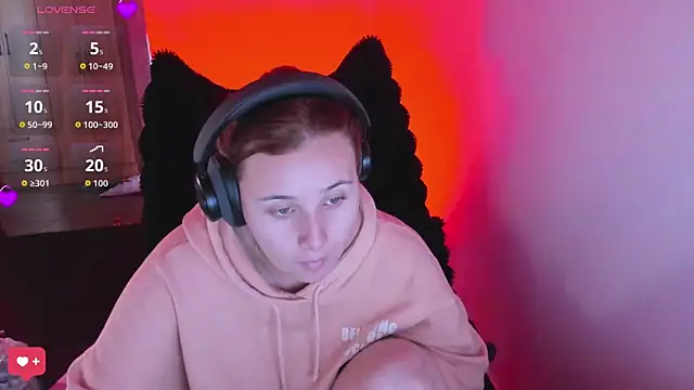 bonnie moon  online show from 25, 2, 2026