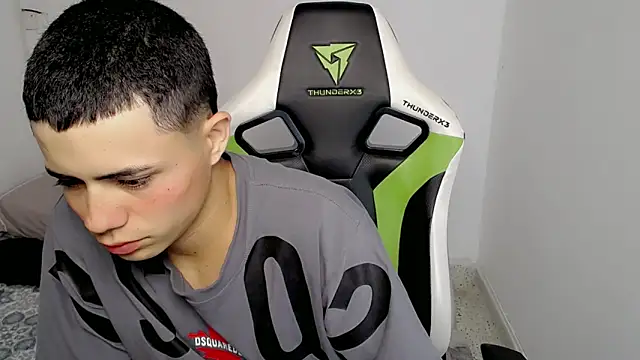 Snapshot of bby_santi chatting on 10, 3, 2025 bby santi online show from 10, 3, 2025