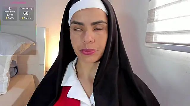 ClaraMariaMon online show from 16, 12, 2025