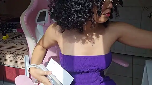 ELIZABETHFX online show from 6, 3, 2025