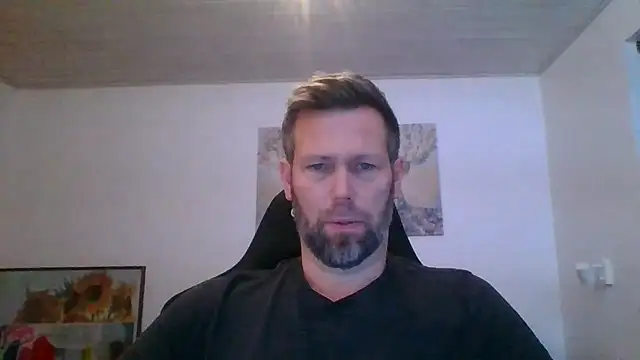 Snapshot of Gotta1 chatting on 13, 12, 2025 Gotta1 online show from 13, 12, 2025