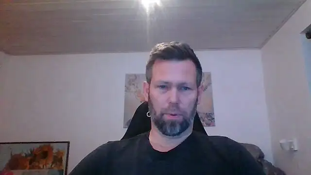 Snapshot of Gotta1 chatting on 14, 12, 2025 Gotta1 online show from 14, 12, 2025