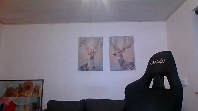 Snapshot of Gotta1 chatting on 17, 12, 2025 Gotta1 online show from 17, 12, 2025