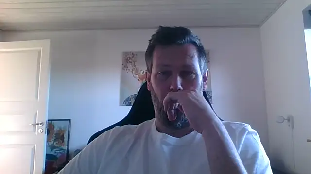 Snapshot of Gotta1 chatting on 4, 3, 2026 Gotta1 online show from 4, 3, 2026