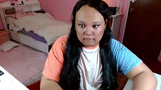 GiannaLopezSmith online show from 8, 10, 2025