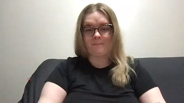 honeyyy24 online show from 4, 4, 2026