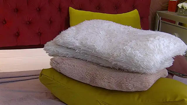 IrisMonn online show from 24, 2, 2025