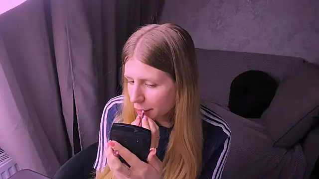 kirraa  online show from 9, 3, 2025