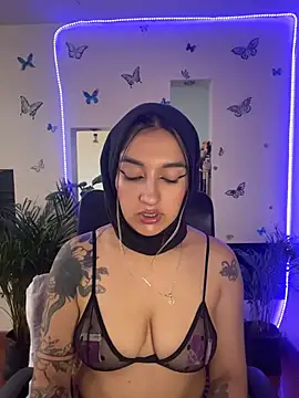 Snapshot of Lia-mitch chatting on 24, 7, 2026 Lia-mitch online show from 24, 7, 2026