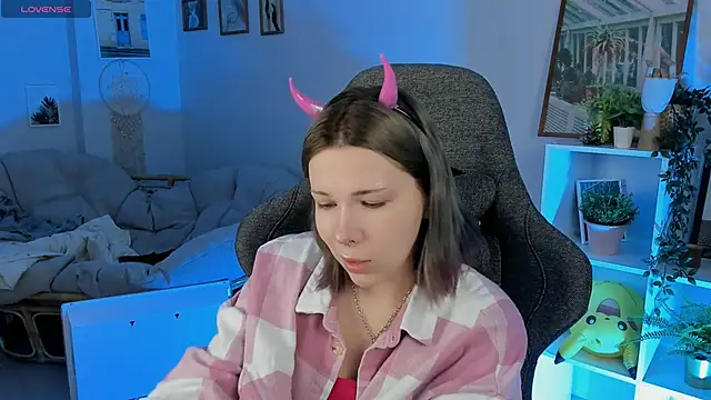 AliceSunday online show from 18, 1, 2025