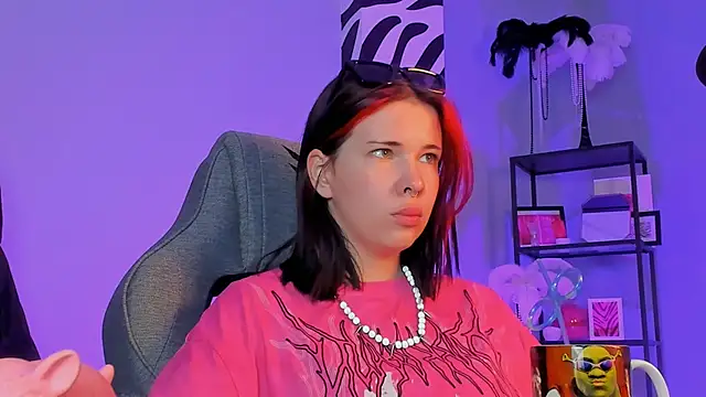 AliceSunday online show from 25, 9, 2025