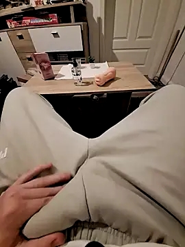 Snapshot of Kevindauerhorny chatting on 20, 12, 2024 Kevindauerhorny online show from 20, 12, 2024