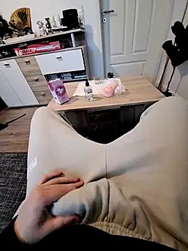 Snapshot of Kevindauerhorny chatting on 23, 2, 2025 Kevindauerhorny online show from 23, 2, 2025