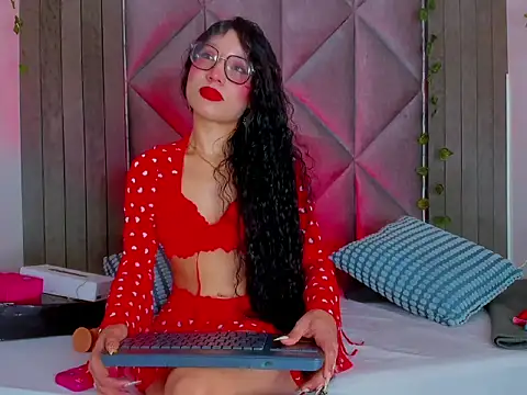 Snapshot of BriaConner_ chatting on 27, 6, 2026 BriaConner online show from 27, 6, 2026