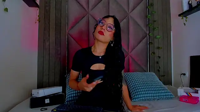 Snapshot of BriaConner_ chatting on 20, 7, 2026 BriaConner online show from 20, 7, 2026