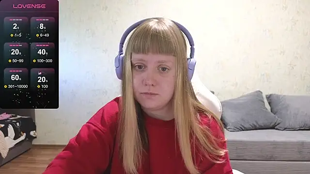 Snapshot of June_shy0 chatting on 6, 5, 2026 June shy0 online show from 6, 5, 2026