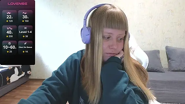 Snapshot of June_shy0 chatting on 7, 5, 2026 June shy0 online show from 7, 5, 2026