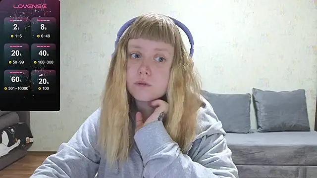 Snapshot of June_shy0 chatting on 18, 5, 2026 June shy0 online show from 18, 5, 2026