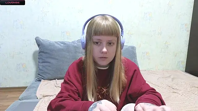 Snapshot of June_shy0 chatting on 3, 6, 2026 June shy0 online show from 3, 6, 2026