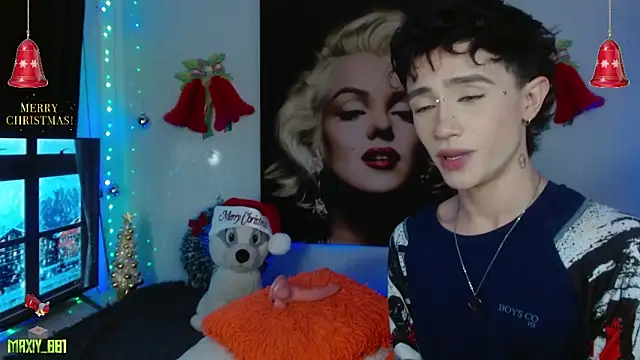 maxiy 001 online show from 15, 12, 2025