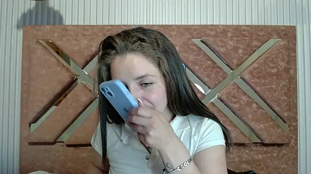 Snapshot of _isaabellaa chatting on 18, 4, 2026 isaabellaa online show from 18, 4, 2026