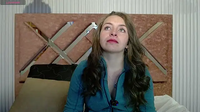 Snapshot of _isaabellaa chatting on 9, 5, 2026 isaabellaa online show from 9, 5, 2026