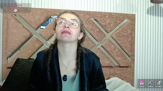 Snapshot of _isaabellaa chatting on 23, 5, 2026 isaabellaa online show from 23, 5, 2026